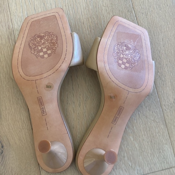 Vince Camuto leather Mules sz 5 - Picture 5 of 6